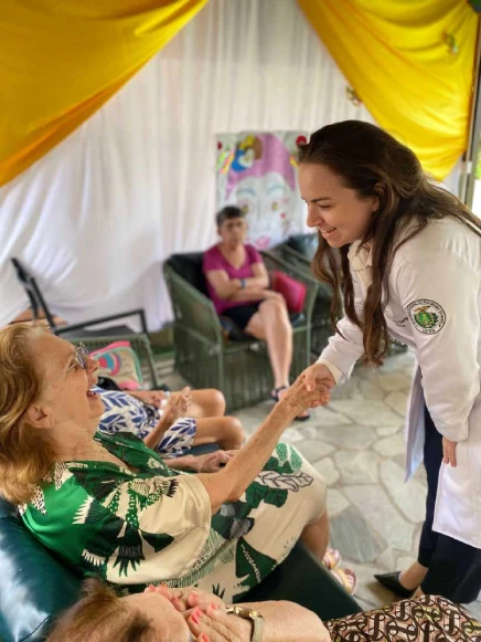 Consulta domiciliar com Dra. Vanessa Sarmento em Natal